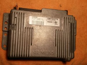 Блоки управления на Святогор Renault S113717120 B