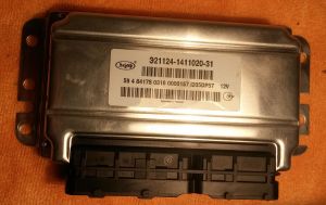  Контроллер  21124-1411020-31 на автомобили ВАЗ